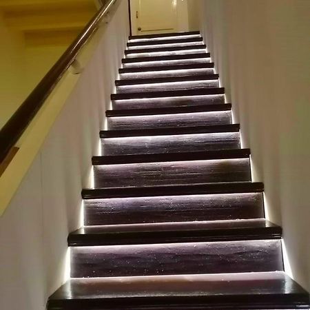 Sungai Ujong Home Stay ジョージタウン エクステリア 写真