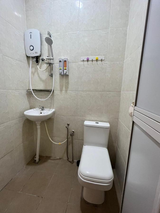 Sungai Ujong Home Stay ジョージタウン エクステリア 写真
